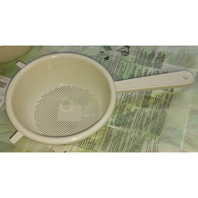 Дуршлаг 200 мм, с ручкой, М 1130